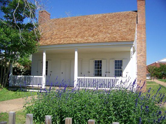 Durst-Taylor Historic House and Gardens